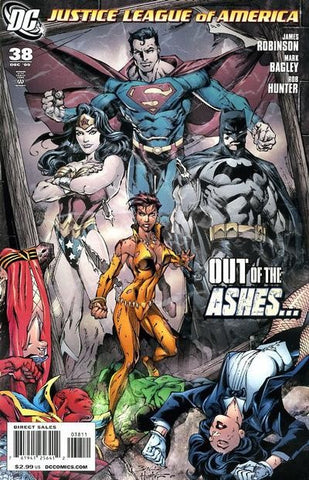 Justice League of America #38 by DC Comics