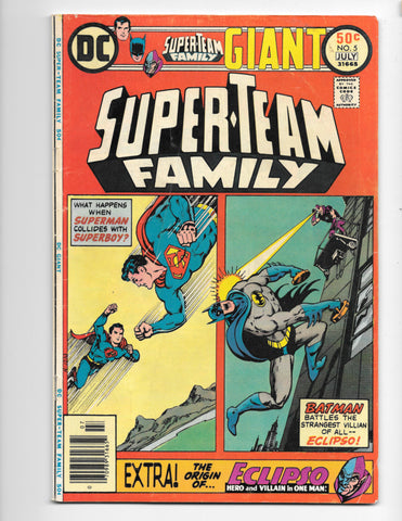 Super-Team Family #5 by DC Comics